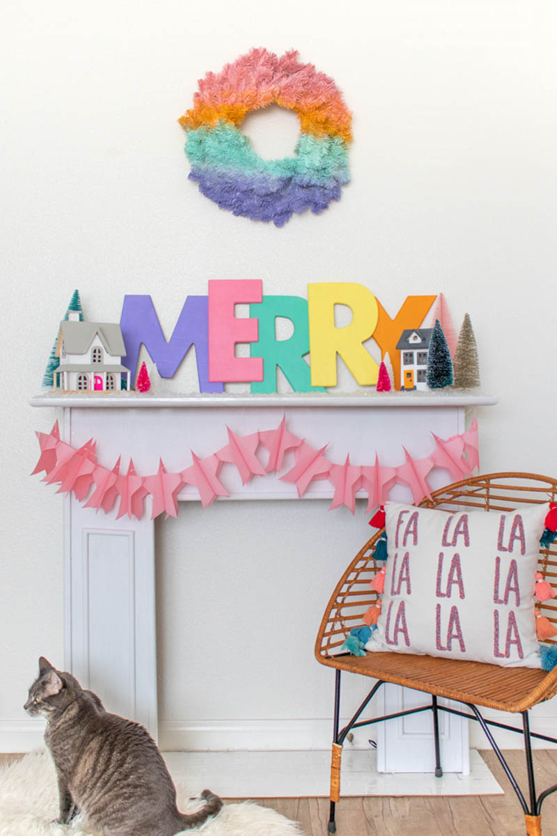 Fresh Last Minute Holiday Crafts to Make This Weekend! We have a whole bunch of new and fabulous Holiday Creations for you to make now or next year! ENJOY!