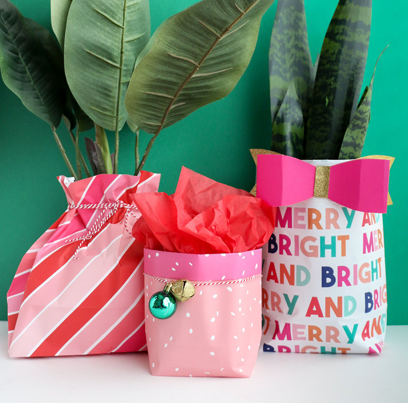 Fresh Last Minute Holiday Crafts to Make This Weekend! We have a whole bunch of new and fabulous Holiday Creations for you to make now or next year! ENJOY!