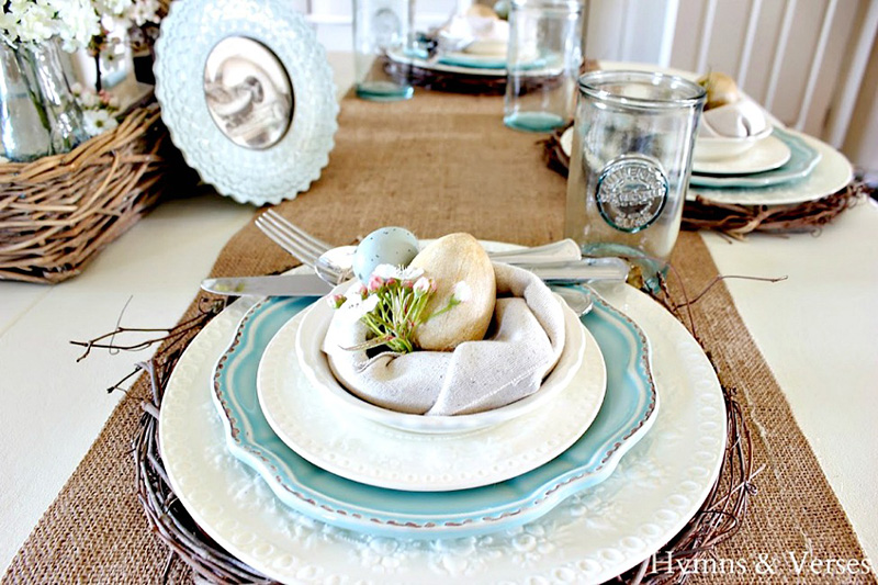 The Best Dollar Store DIY Spring Crafts are waiting for you over at The Cottage Market! It is totally amazing what you can make on a budget! Fabulous!