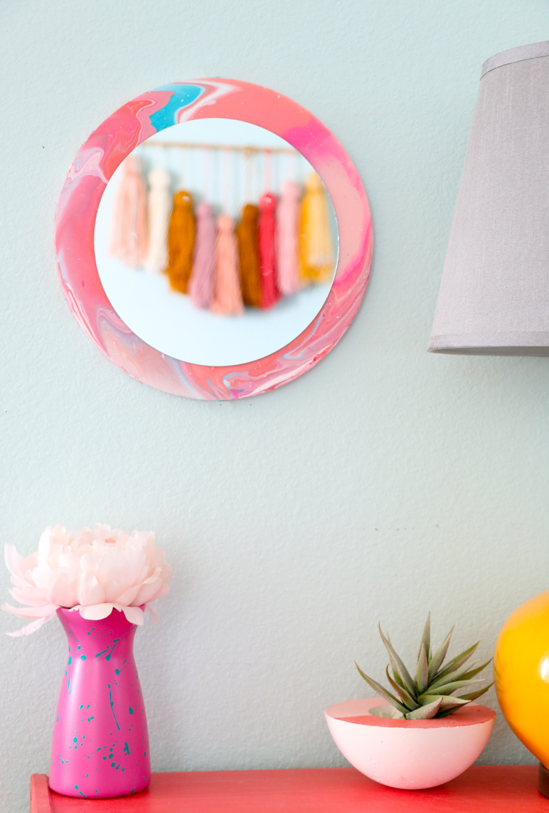 Get the Latest and Trendiest Crafts To Make This Weekend. Many colorful DIY Crafts are waiting for you to choose from.One is a Perfect to make this weekend!
