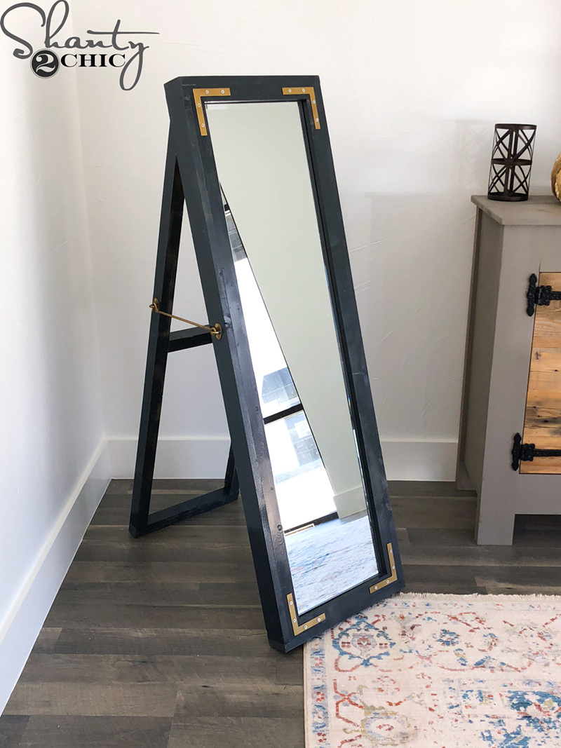 Get The Modern Fresh Farmhouse Look with These DIYS! Come and explore then make some Modern Farmhouse DIYS what will shine in your home.