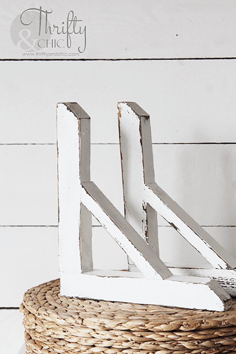 More Amazing Modern Farmhouse DIYS You Will Adore are waiting for you here today! Each one will add fabulous Farmhouse Freshness to your space.