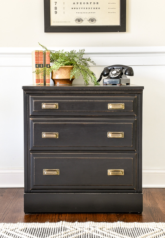 Fabulous and Fresh Farmhouse DIYS And Ideas are waiting to inspire you to create. All the newest happenings in the Farmhouse World