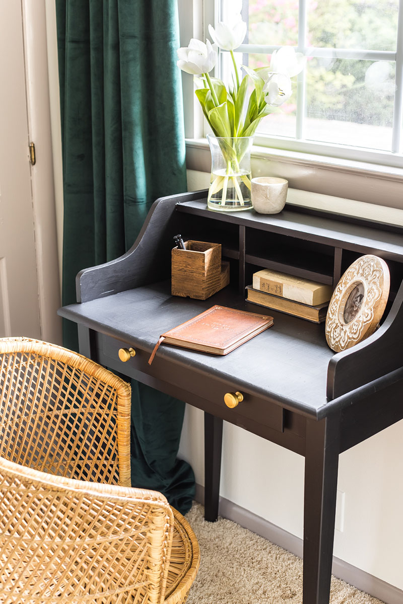 Charming and Chic Farmhouse Thrift Store Makeovers are going to Inspired you to create your own original diy project that will be amazing!