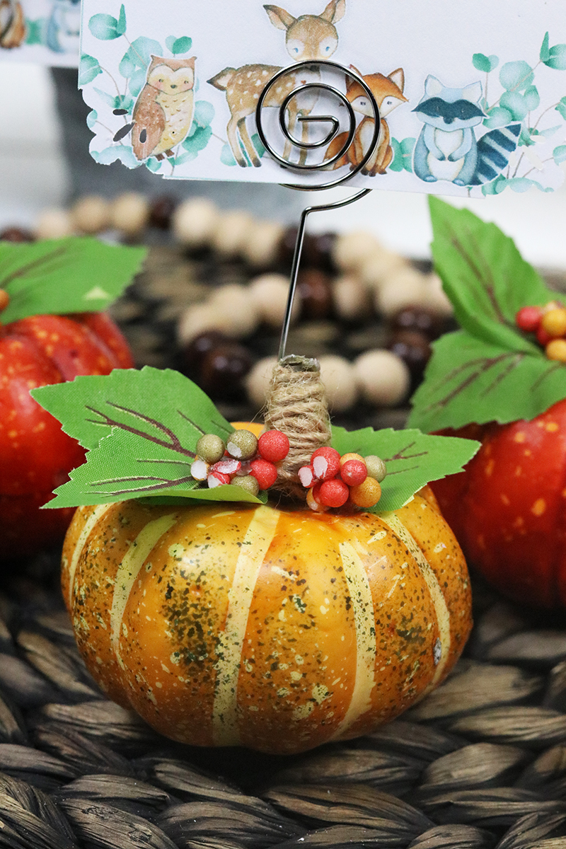 The Holiday Season is upon us so I know you will enjoy these DIY Dollar Store Hack Pumpkin Place Card Holders and the Free Printables are included.