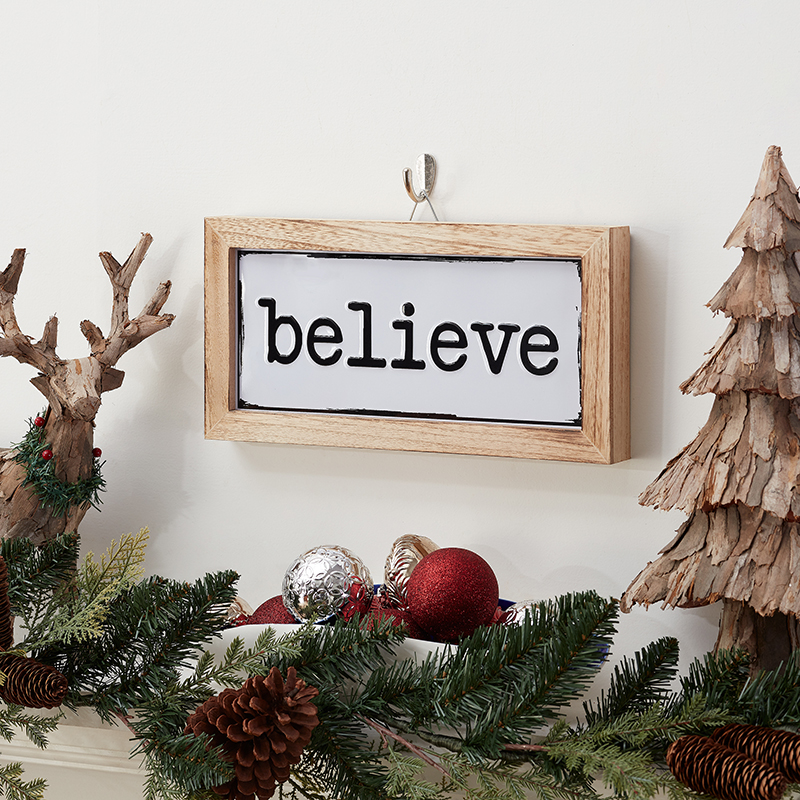 Today we have a Great Collection of Target & Walmart Farmhouse Christmas Finds Under $25! These little pretties will help you finish off your decorating in true Farmhouse Style.