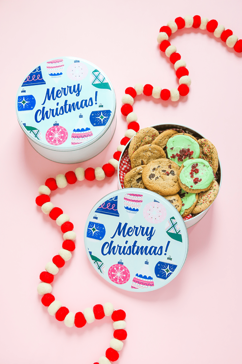 It’s time for some Fresh and Fabulous DIY Holiday Crafts To Make Now. Come and check out some brand new Holiday and Christmas crafts that are hot off the presses!