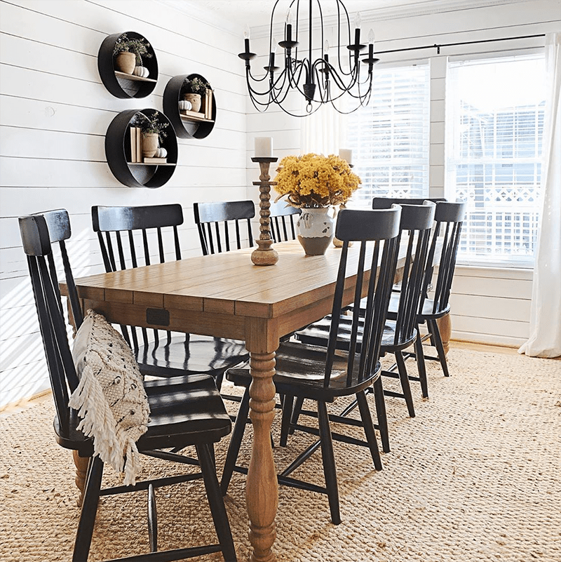 Fabulous and Fresh Holiday Farmhouse DIYS and Ideas are waiting to inspire you to create. All the newest happenings in the Farmhouse World all in one place.