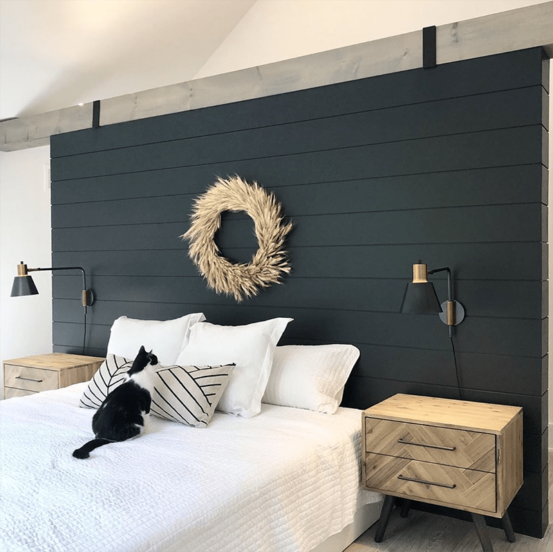 Fabulous and Fresh Holiday Farmhouse DIYS and Ideas are waiting to inspire you to create. All the newest happenings in the Farmhouse World all in one place.