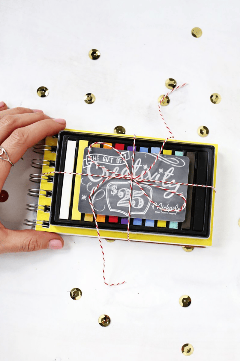 Creative Gift Card Wrapping Ideas is just what you need around now! They will make your special gift even more fun and meaningful!