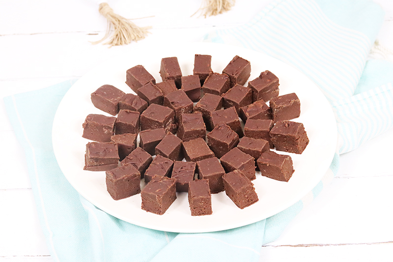 Five Minute Vegan Fudge 2 Ways is life changing! You can literally make either one of these delicious creamy fudge recipes in 5 minutes! By the way... no one will ever know they are Vegan... they are that fabulous!