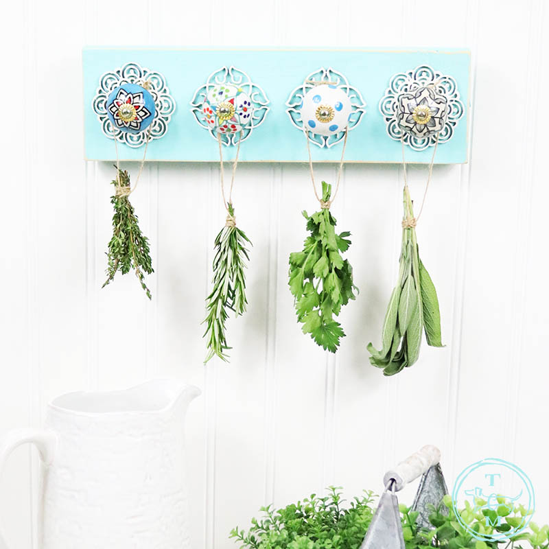 This DIY Herb Drying Rack is perfect for the Cook, Gardener or anyone that just loves Herbs in their daily cooking and loves a pretty new wall hanging for the Kitchen.