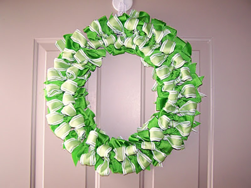 These DIY St. Patrick’s Day Wreaths will Bring Good Luck to All that walk through the door while one of these beauties is greeting them.