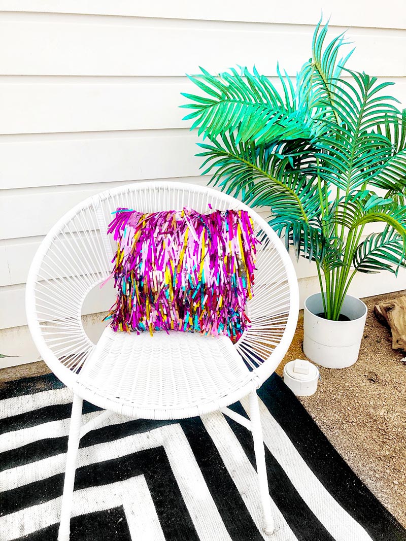 Time for some Fresh and Trendy DIY Crafts To Make This Weekend. So many inspirational Crafts are waiting for you to choose from. One is perfect to make this weekend!
