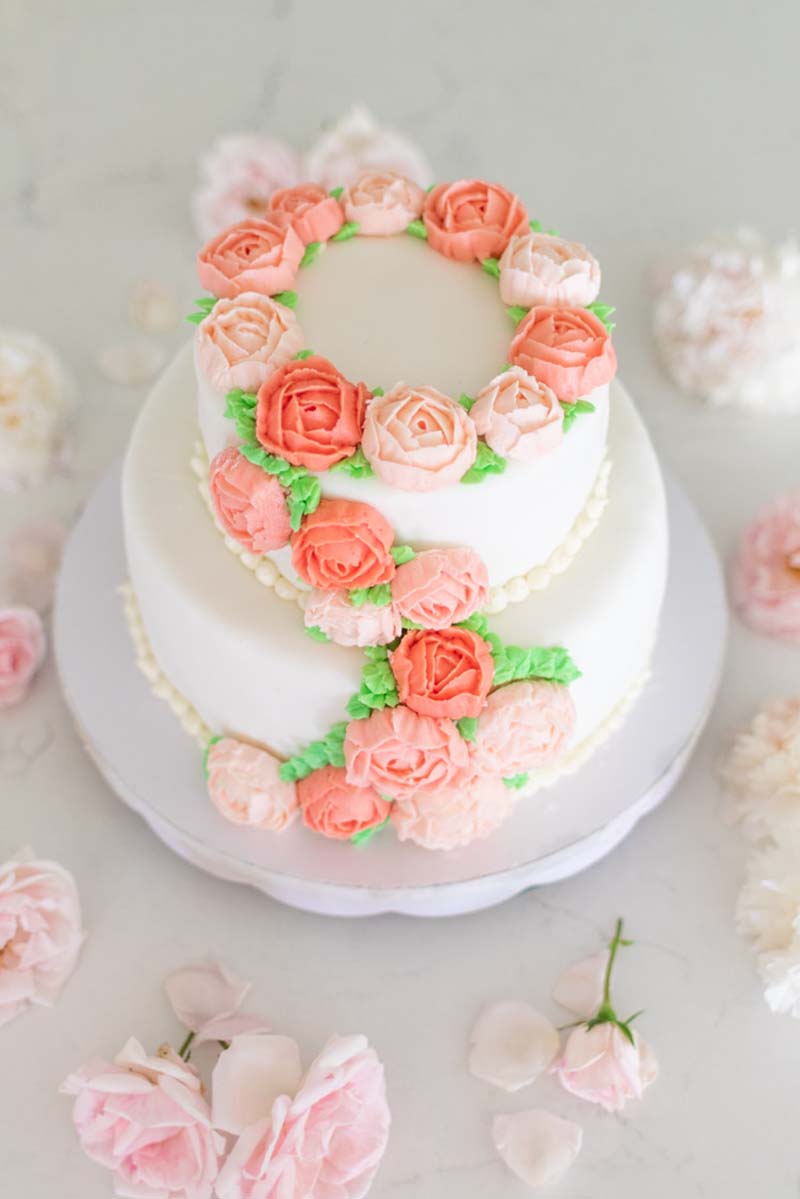 Today we Celebrate Beautiful DIY Peony Crafts and Decor Ideas that will bring beauty and a touch of Nature to your home.