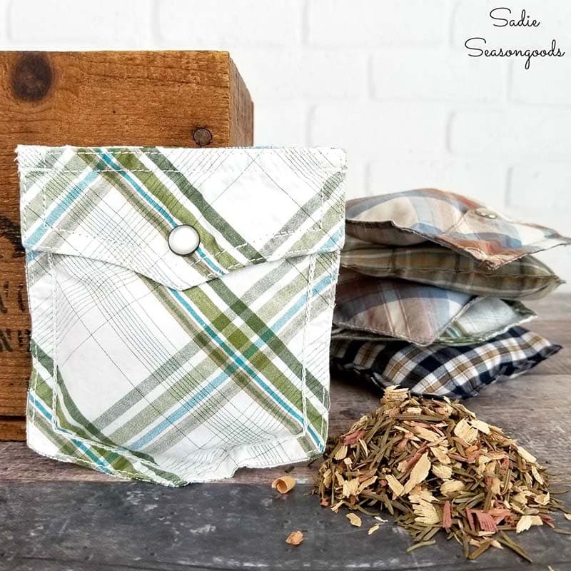These Fun and Fabulous DIY Father’s Day Gifts are just waiting to be made for that very special guy!