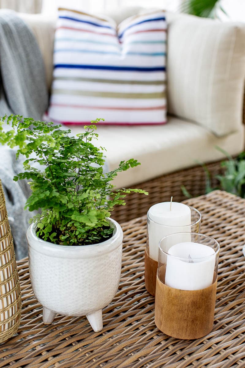 Fabulous and Fresh Farmhouse DIYS and Ideas are waiting to inspire you to create. All the newest projects in the Farmhouse World all in one place to enjoy!