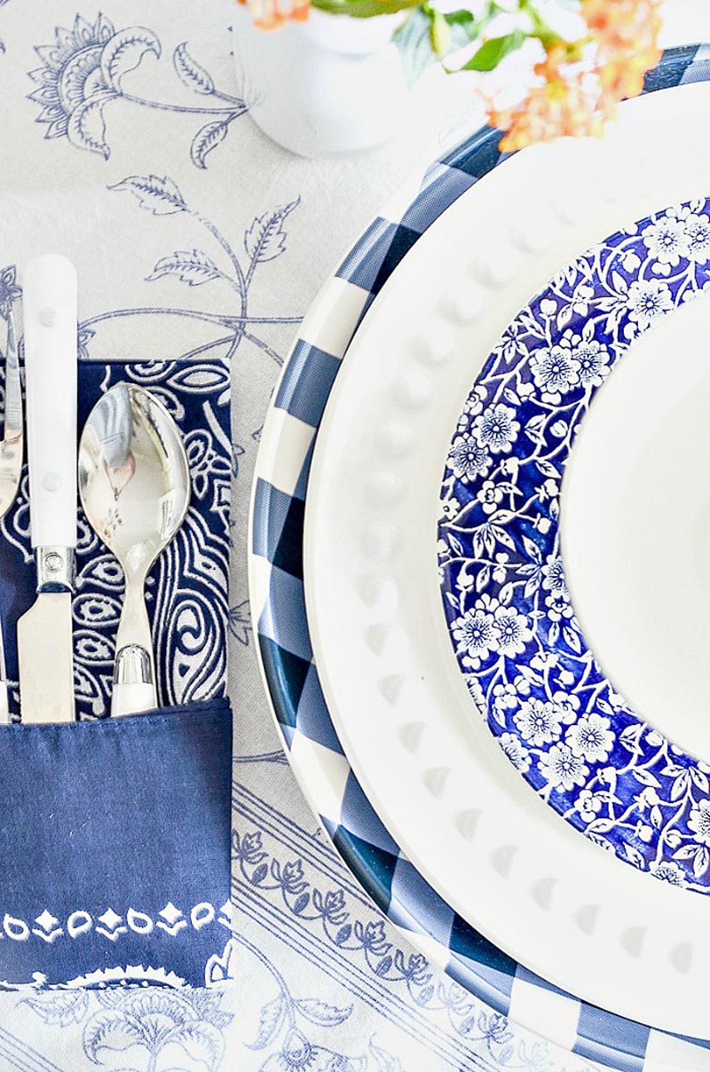 Fabulous and Fresh Farmhouse DIYS and Ideas are waiting to inspire you to create. All the newest projects in the Farmhouse World all in one place to enjoy!