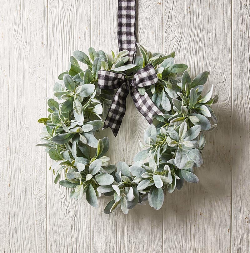 These 40 Fabulous Farmhouse Fall Wreath DIY Projects are going to fill your home with a gorgeous touch of the beautiful Season of Fall.