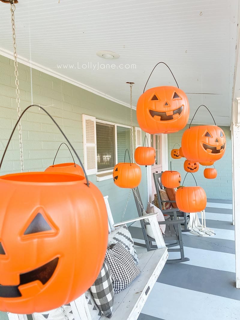 It is time for some Fresh and Trendy DIY Crafts To Make For The Fall! So many inspirational Crafts are waiting for you to choose from. One is perfect to make to celebrate the Season!