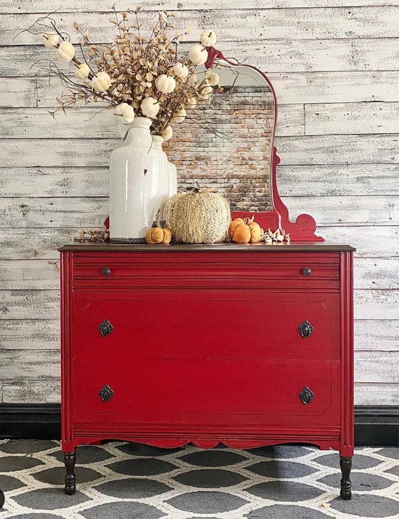 Fabulous and Fresh Farmhouse DIYS and Ideas are waiting to inspire you to create. All the newest projects in the Farmhouse World all in one place to enjoy!