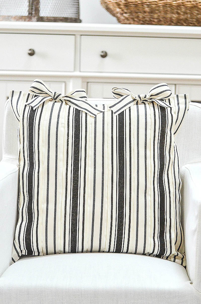 This collection of The Best Farmhouse DIY Craft Projects of 2020 are amazing and just waiting for you to create with all the spot on tutorials from a list of Farmtastic Blogs!