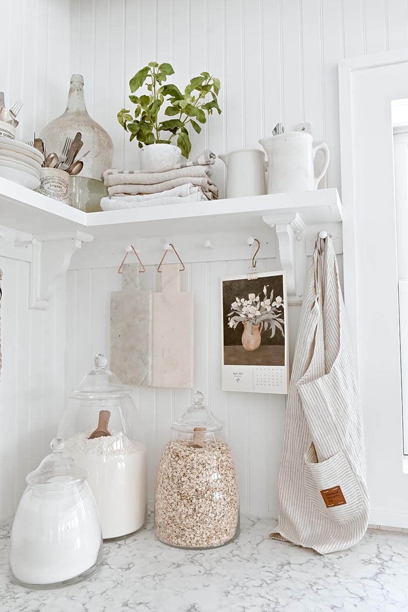 Fabulous and Fresh Farmhouse DIYS and Ideas are waiting to inspire you to create. All the newest projects in the Farmhouse World all in one place to enjoy!