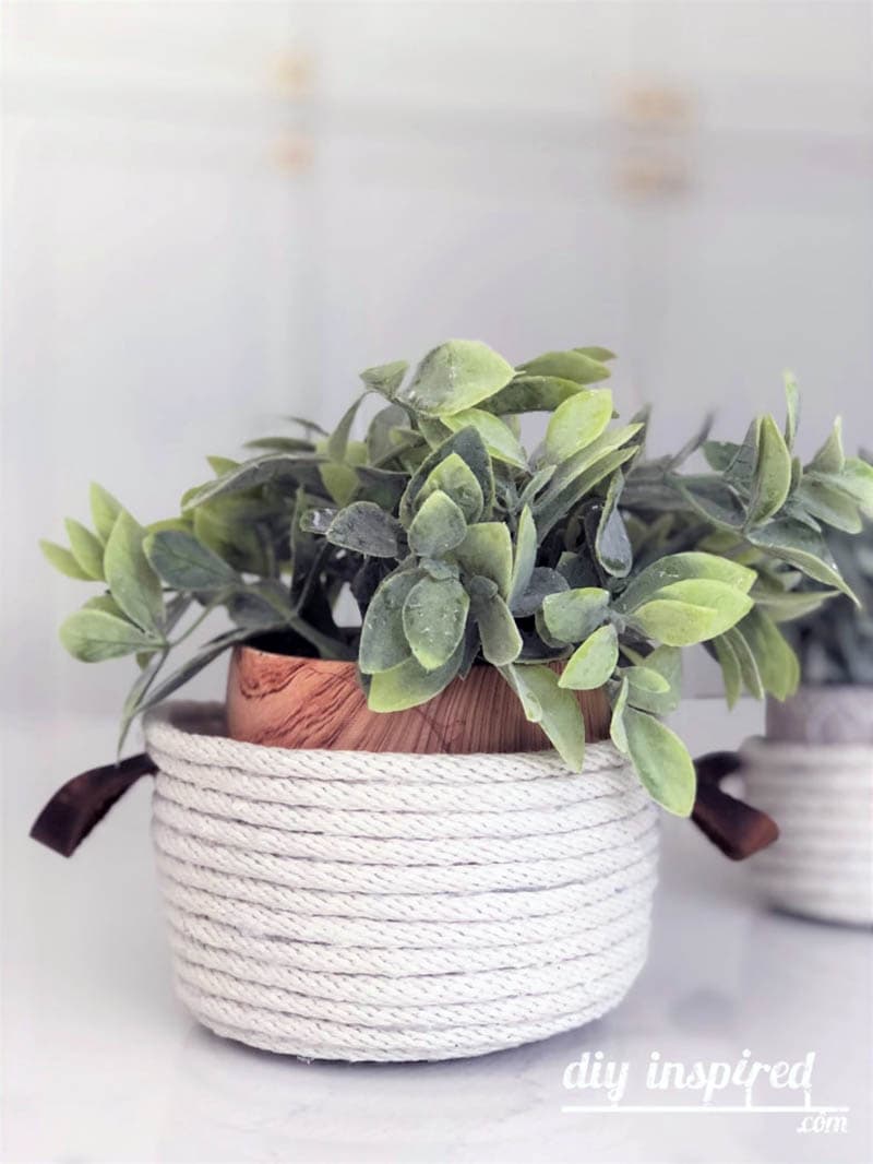 It is time for some Fresh and Trendy DIY Crafts To Make This Weekend. So many inspirational Crafts are waiting for you to choose from. One is perfect to make this weekend!