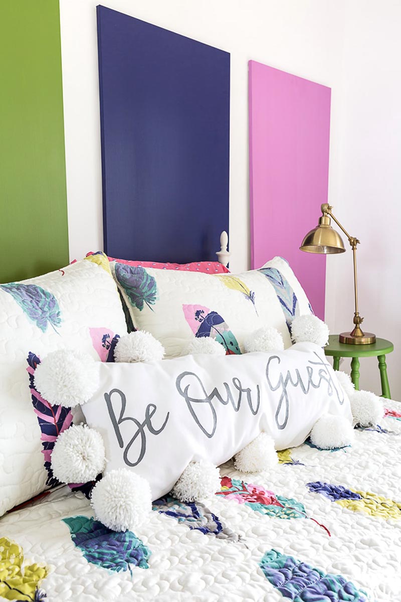 Do you know what it is time for? Fresh and Trendy DIY Crafts To Make This Weekend of course. Tons of inspirational Crafts are waiting for you to choose from. One is perfect to make this weekend!