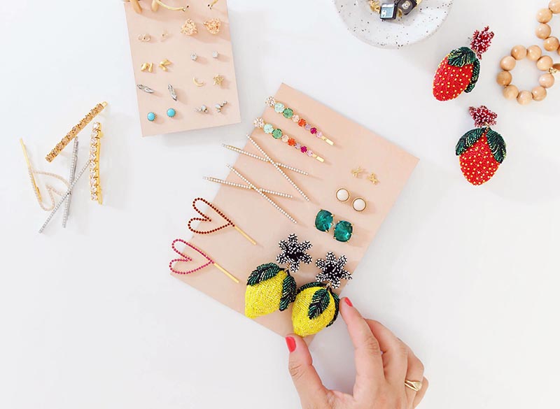 Do you know what it is time for? Fresh and Trendy DIY Crafts To Make This Weekend of course. Tons of inspirational Crafts are waiting for you to choose from. One is perfect to make this weekend!