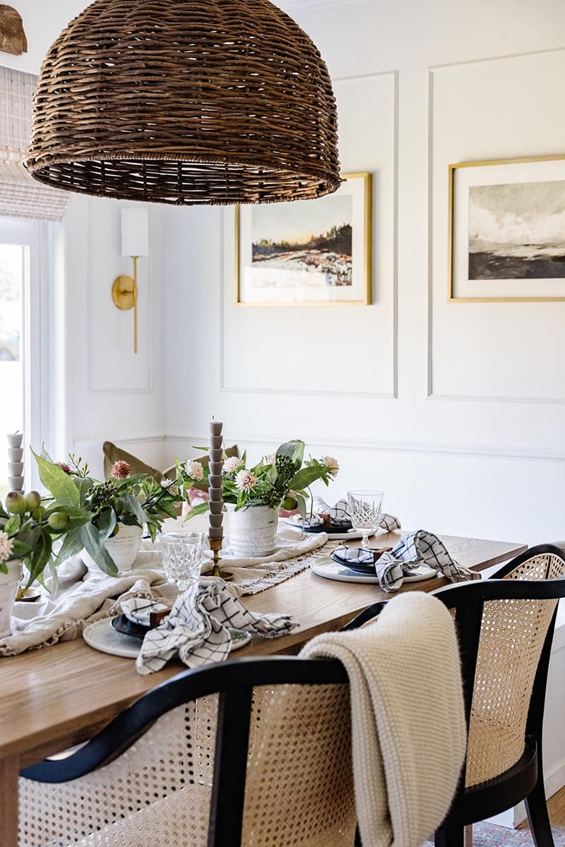 Fabulous and Fresh Farmhouse DIYS and Ideas are waiting to inspire you to create. All the newest projects in the Farmhouse World all in one place to enjoy!