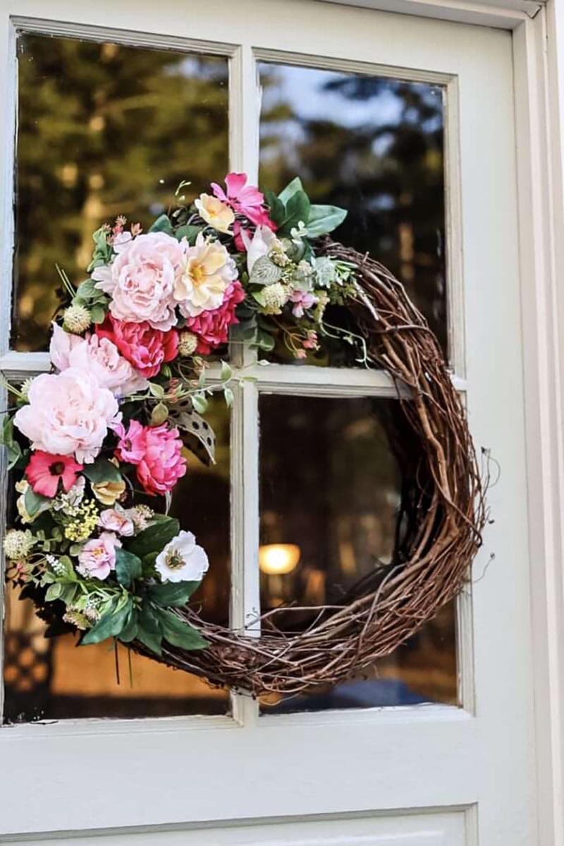 Fabulous and Fresh Farmhouse DIYS and Ideas are waiting to inspire you to create. All the newest projects in the Farmhouse World all in one place to enjoy!