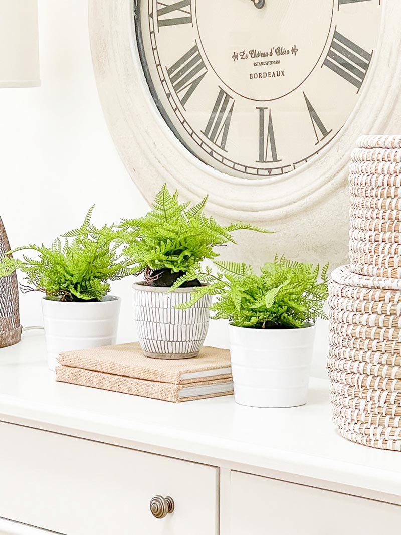 Fabulous and Fresh Farmhouse DIYS and Ideas are waiting to inspire you to create. All the newest projects in the Farmhouse World all in one place to enjoy!