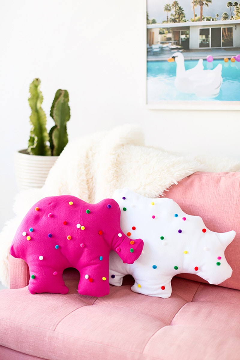 These Simple Budget Friendly DIY Throw Pillows are guaranteed to freshen up a space in a snap!