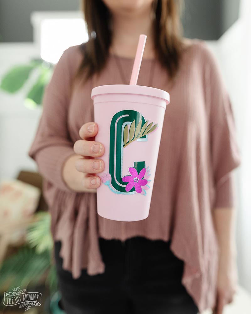 It is time for some Fresh and Trendy DIY Crafts To Make This Weekend. So many inspirational Crafts are waiting for you to choose from. One is perfect to make this weekend!