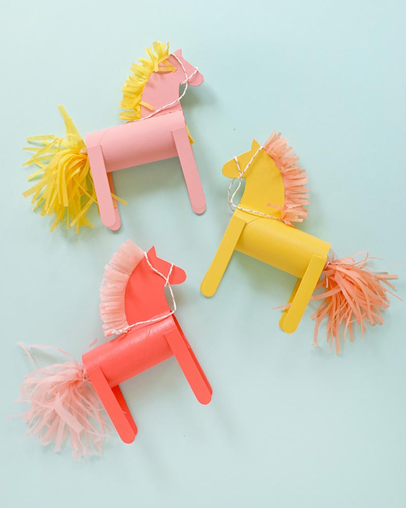 It is time for some Fresh and Trendy DIY Crafts To Make This Weekend. So many inspirational Crafts are waiting for you to choose from. One is perfect to make this weekend!