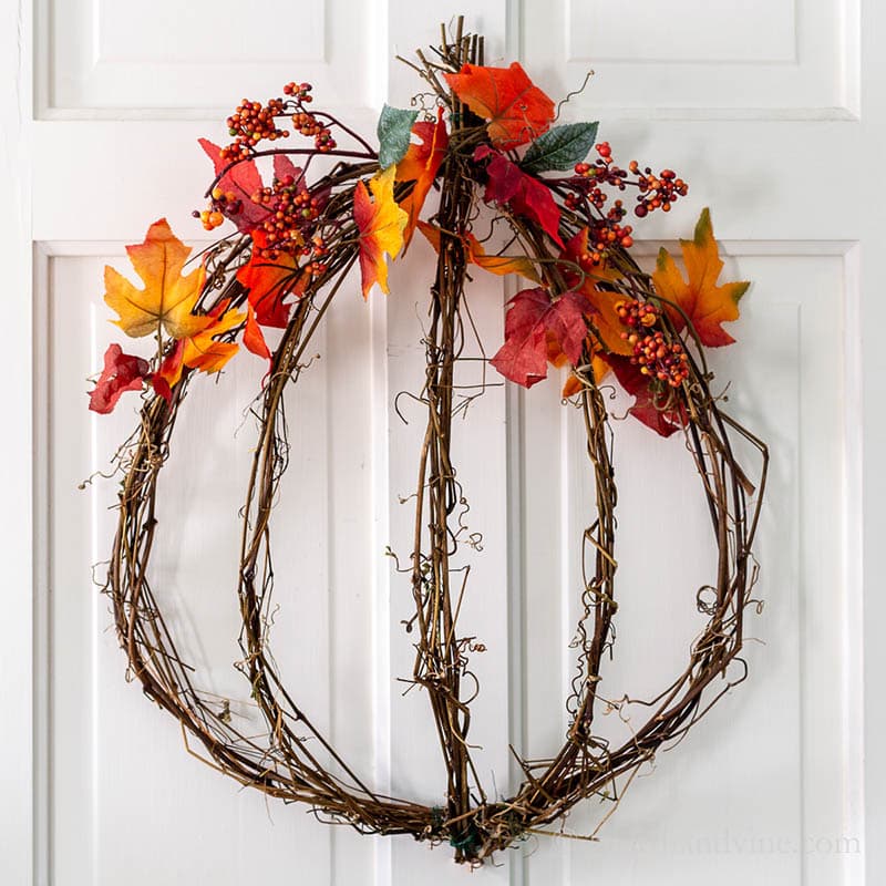 Do you know what it is time for? Fresh and Trendy DIY Crafts To Make This Weekend of course. Tons of inspirational Crafts are waiting for you to choose from. One is perfect to make this weekend!