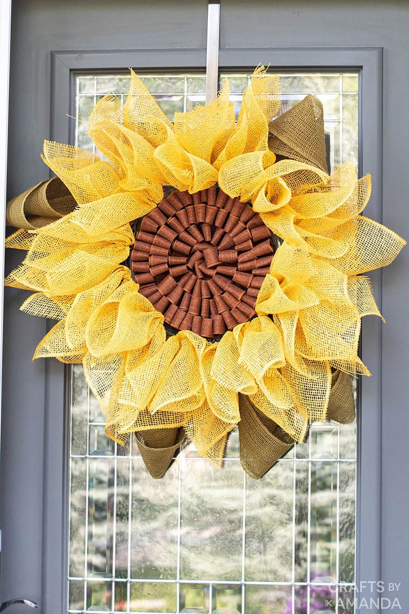 Do you know what it is time for? Fresh and Trendy DIY Crafts To Make This Weekend of course. Tons of inspirational Crafts are waiting for you to choose from. One is perfect to make this weekend!