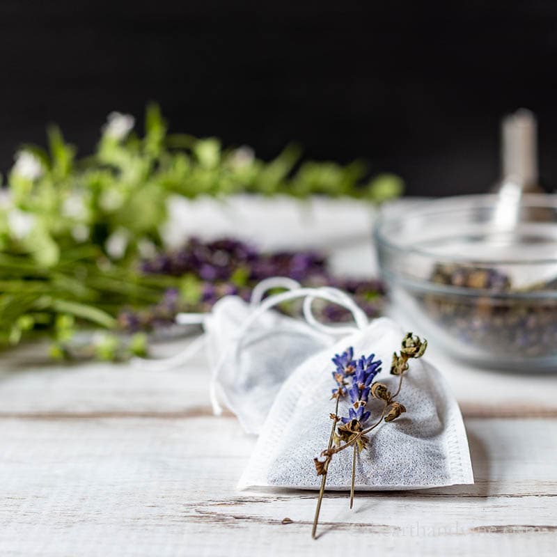 Do you know what it is time for? Fresh and Trendy DIY Crafts To Make This Weekend of course. Tons of inspirational Crafts are waiting for you to choose from. One is perfect to make this weekend!