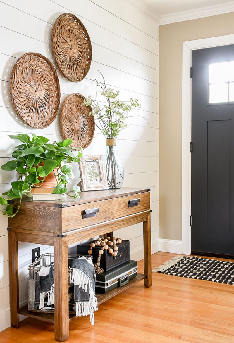 Charming and Chic Farmhouse Thrift Store Makeovers are going to Inspired you to create your own original diy project that will be amazing!