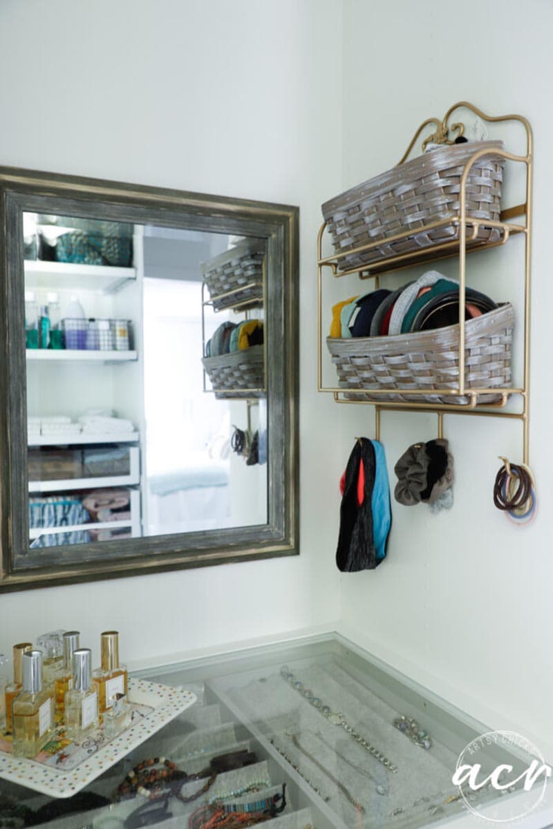 Charming and Chic Farmhouse Thrift Store Makeovers are going to Inspired you to create your own original diy project that will be amazing!