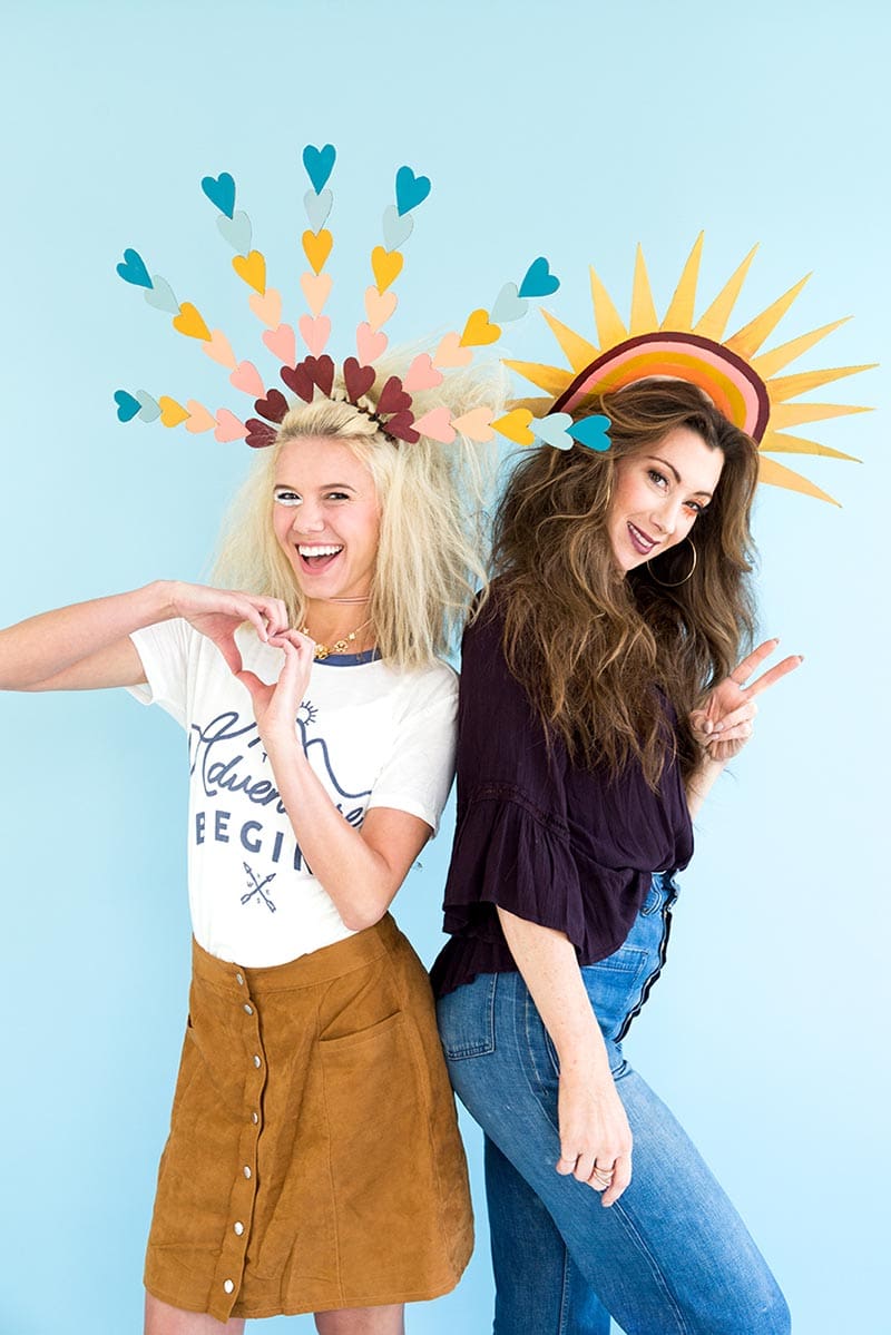 Here’s a collection of some Fun Trendy DIY Fall Crafts that Everyone Can Make. A whole lot of Fall and Halloween… and more!