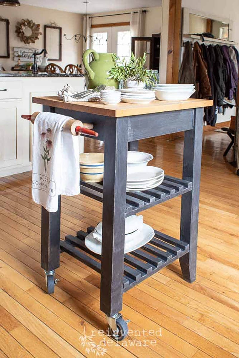 Charming and Chic Farmhouse Thrift Store Makeovers are going to Inspire you to create your own original diy project that will be amazing!