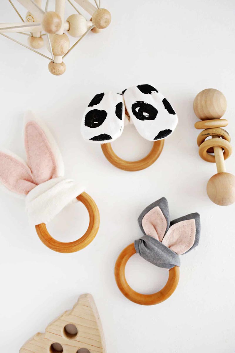 Gift Giving is a Breeze with these 65+ Handmade Gifts Family and Friends Will Want To Get!