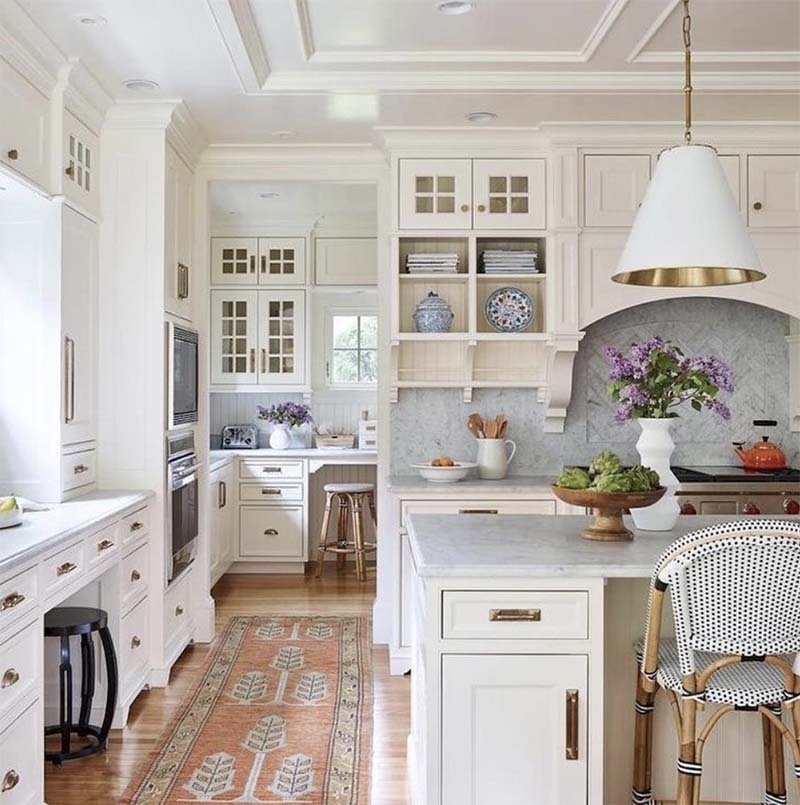 Fabulous and Fresh Farmhouse DIYS and Ideas are waiting to inspire you to create. All the newest projects in the Farmhouse World all in one place to enjoy!