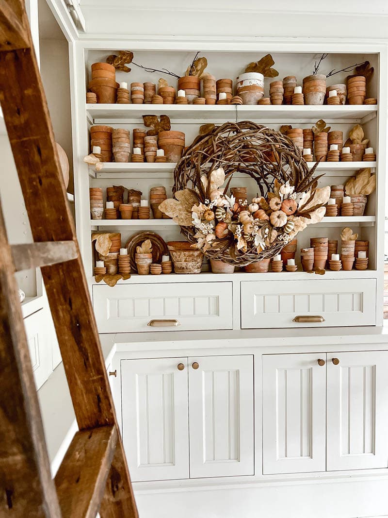 Fabulous and Fresh Farmhouse DIYS and Ideas are waiting to inspire you to create. All the newest projects in the Farmhouse World all in one place to enjoy!
