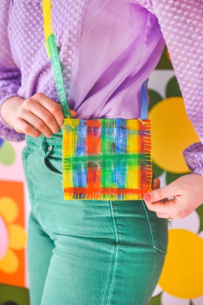 Do you know what it is time for? Fresh and Trendy DIY Crafts To Make This Weekend of course. Tons of inspirational Crafts are waiting for you to choose from. One is perfect to make this weekend!