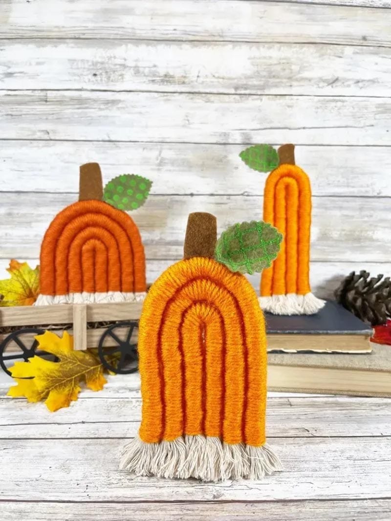 Do you know what it is time for? Fresh and Trendy DIY Crafts To Make This Weekend of course. Tons of inspirational Crafts are waiting for you to choose from. One is perfect to make this weekend!