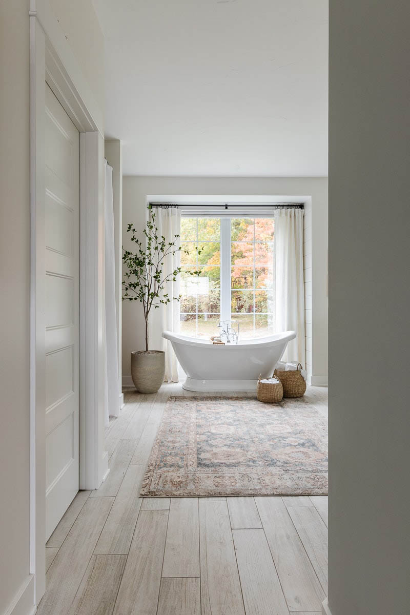 Fabulous and Fresh Farmhouse DIYS and Ideas are waiting to inspire you to create. All the newest projects in the Farmhouse World all in one place to enjoy!