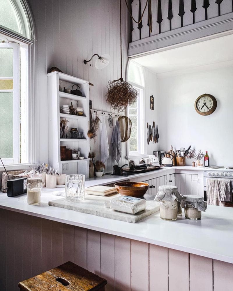 Fabulous and Fresh Farmhouse DIYS and Ideas are waiting to inspire you to create. All the newest projects in the Farmhouse World all in one place to enjoy!